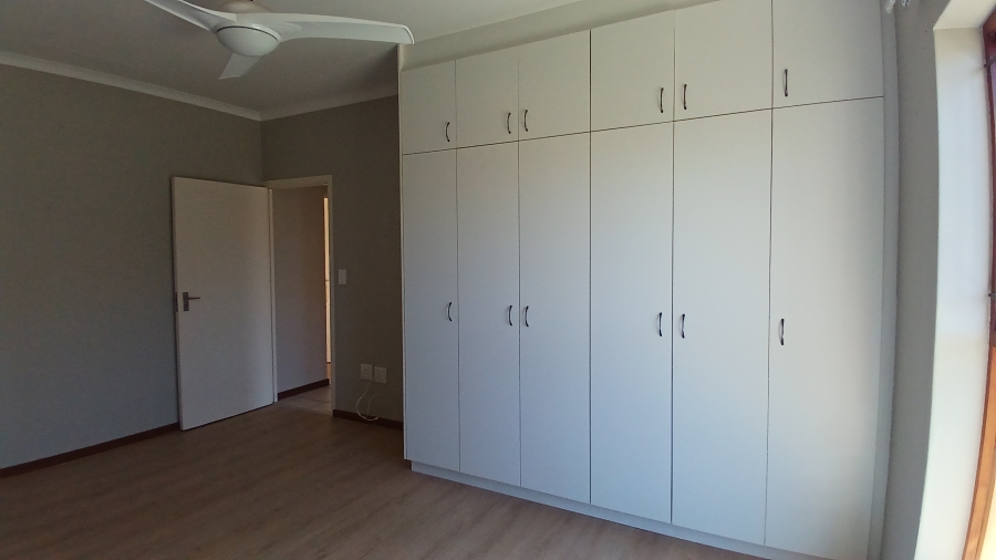 3 Bedroom Property for Sale in Sandbaai Western Cape